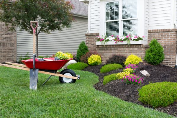 Landscape Maintenance Service in Macomb