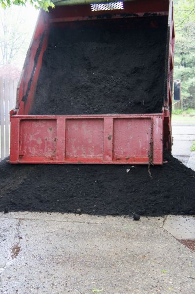 Topsoil Service in Macomb