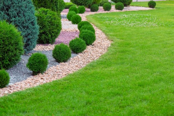 Edging Stones Installation in Macomb