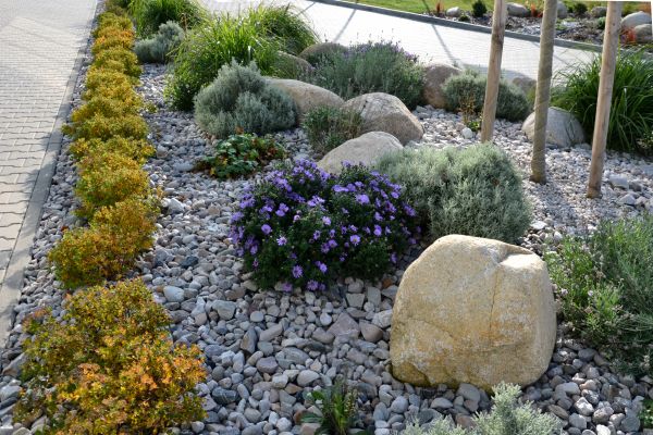 Decorative Rock Installation in Macomb