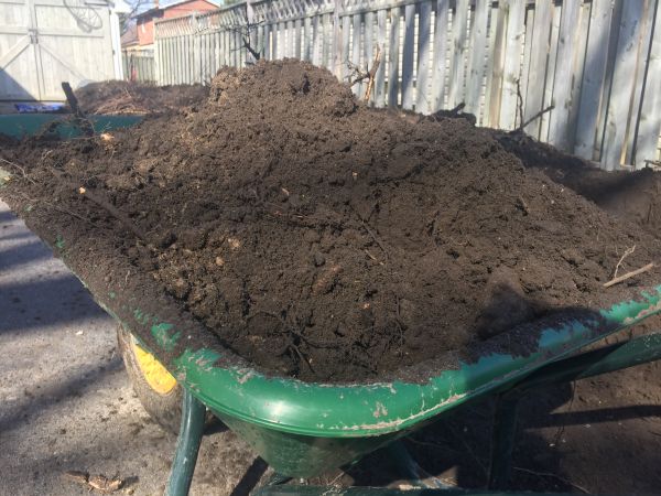 Residential Dirt Delivery in Macomb