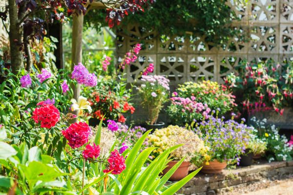 Spring Garden Maintenance in Macomb