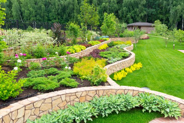 Home Garden Landscaping in Macomb