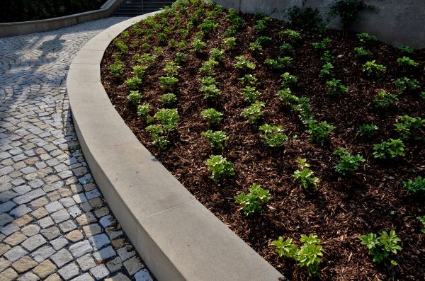Commercial Mulching in Macomb
